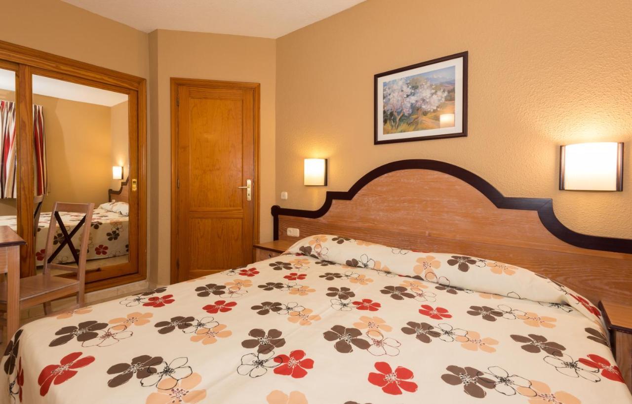 Apartamentos El Beril Costa Adeje Екстер'єр фото