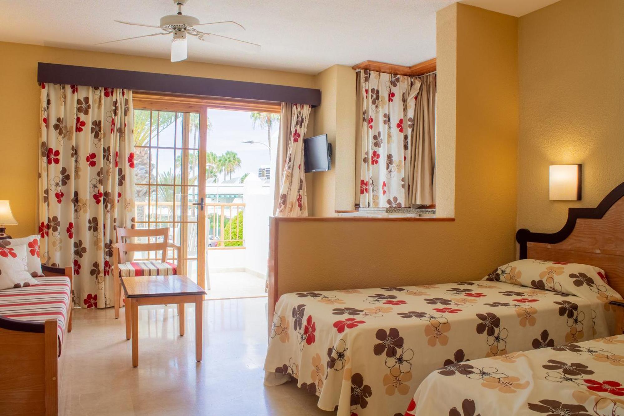 Apartamentos El Beril Costa Adeje Екстер'єр фото
