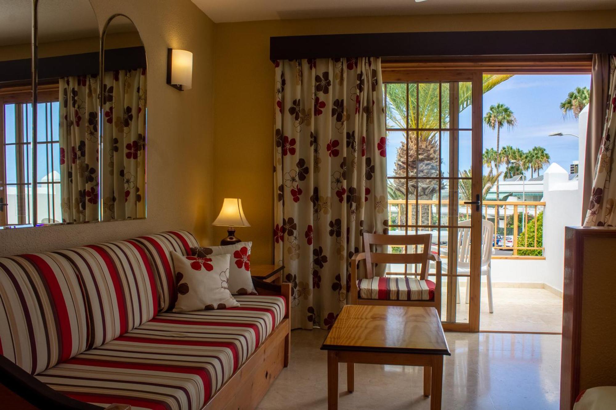 Apartamentos El Beril Costa Adeje Екстер'єр фото