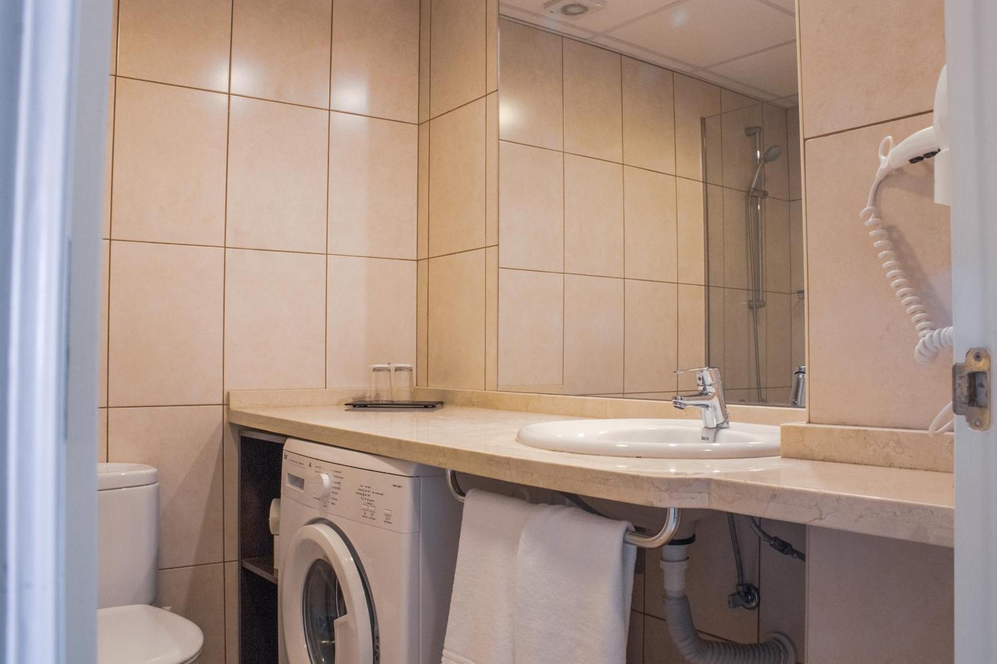 Apartamentos El Beril Costa Adeje Екстер'єр фото