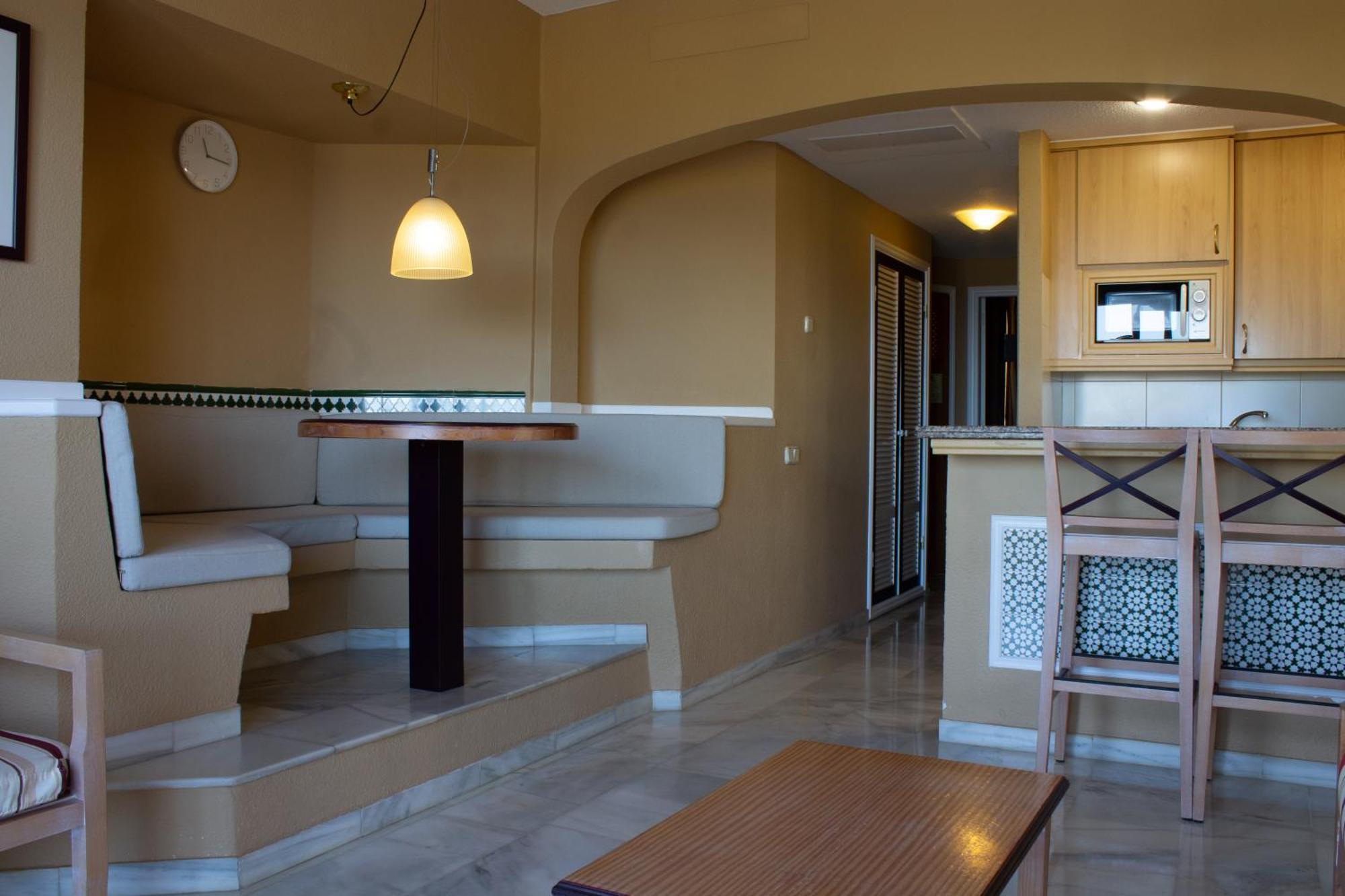 Apartamentos El Beril Costa Adeje Екстер'єр фото
